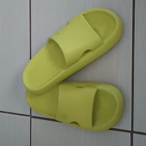 Tory Burch Pool Slide